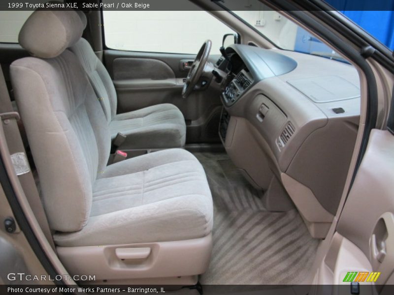 Sable Pearl / Oak Beige 1999 Toyota Sienna XLE