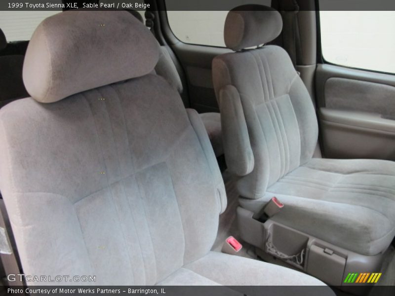 Sable Pearl / Oak Beige 1999 Toyota Sienna XLE