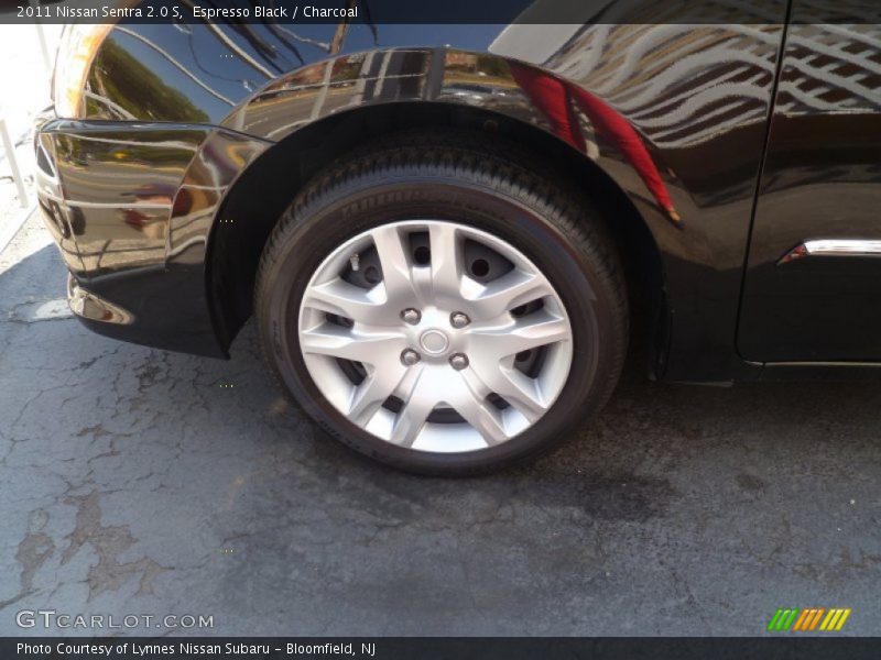 Espresso Black / Charcoal 2011 Nissan Sentra 2.0 S
