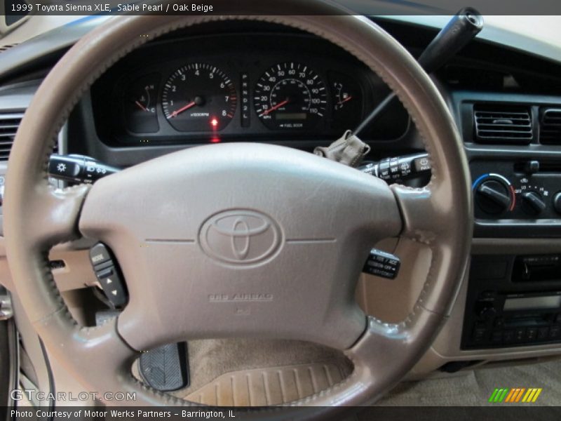 Sable Pearl / Oak Beige 1999 Toyota Sienna XLE