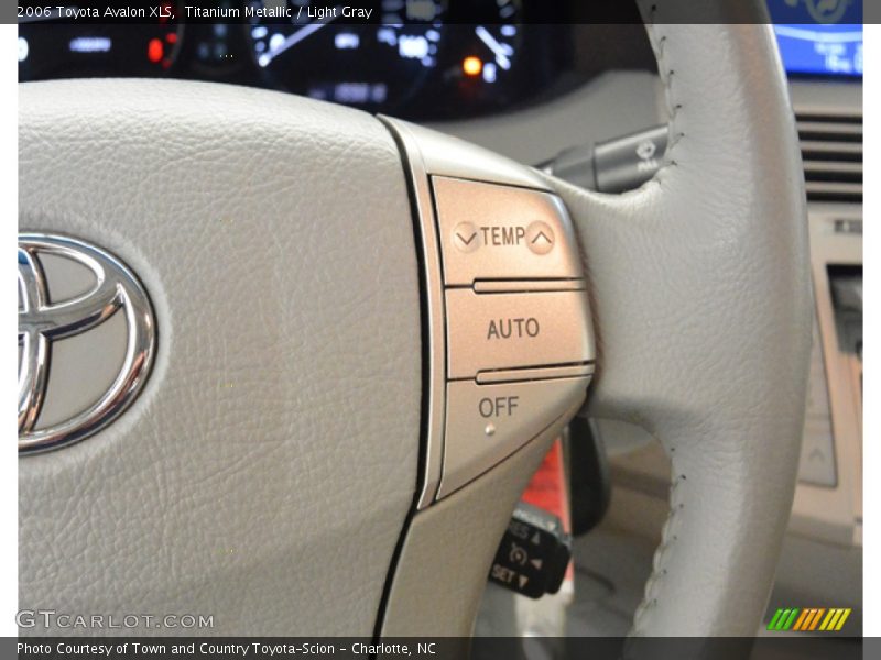 Titanium Metallic / Light Gray 2006 Toyota Avalon XLS