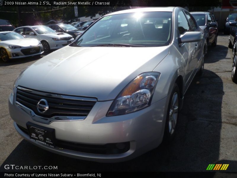 Radiant Silver Metallic / Charcoal 2009 Nissan Altima 2.5 SL