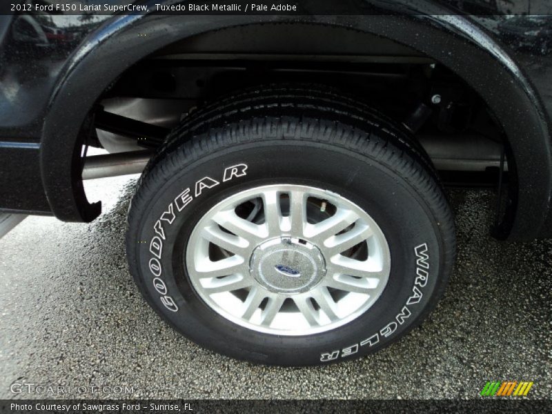 Tuxedo Black Metallic / Pale Adobe 2012 Ford F150 Lariat SuperCrew