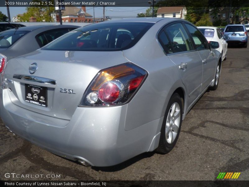Radiant Silver Metallic / Charcoal 2009 Nissan Altima 2.5 SL
