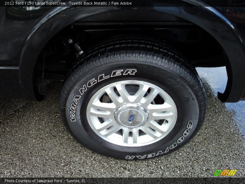 Tuxedo Black Metallic / Pale Adobe 2012 Ford F150 Lariat SuperCrew