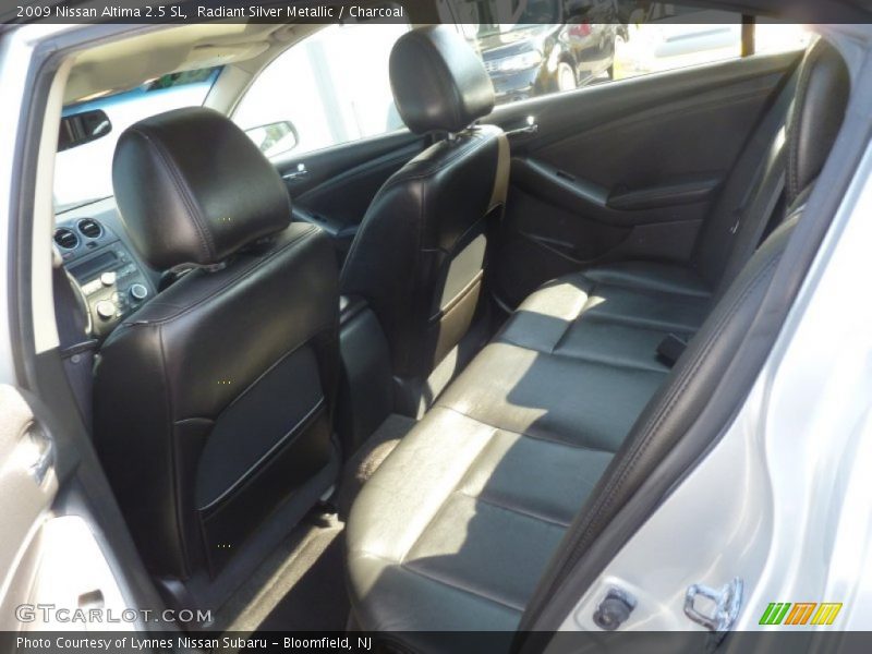 Radiant Silver Metallic / Charcoal 2009 Nissan Altima 2.5 SL