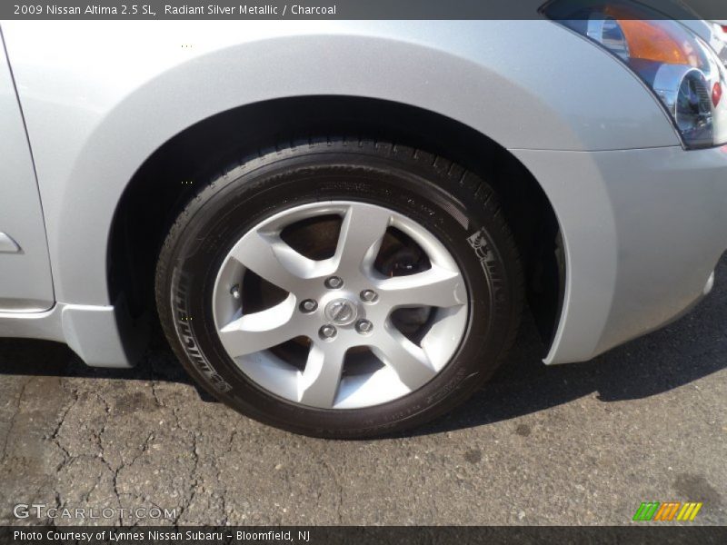 Radiant Silver Metallic / Charcoal 2009 Nissan Altima 2.5 SL