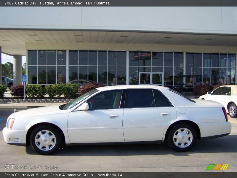 White Diamond Pearl / Oatmeal 2002 Cadillac DeVille Sedan