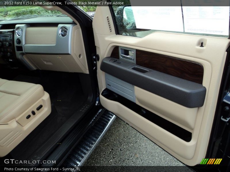 Tuxedo Black Metallic / Pale Adobe 2012 Ford F150 Lariat SuperCrew