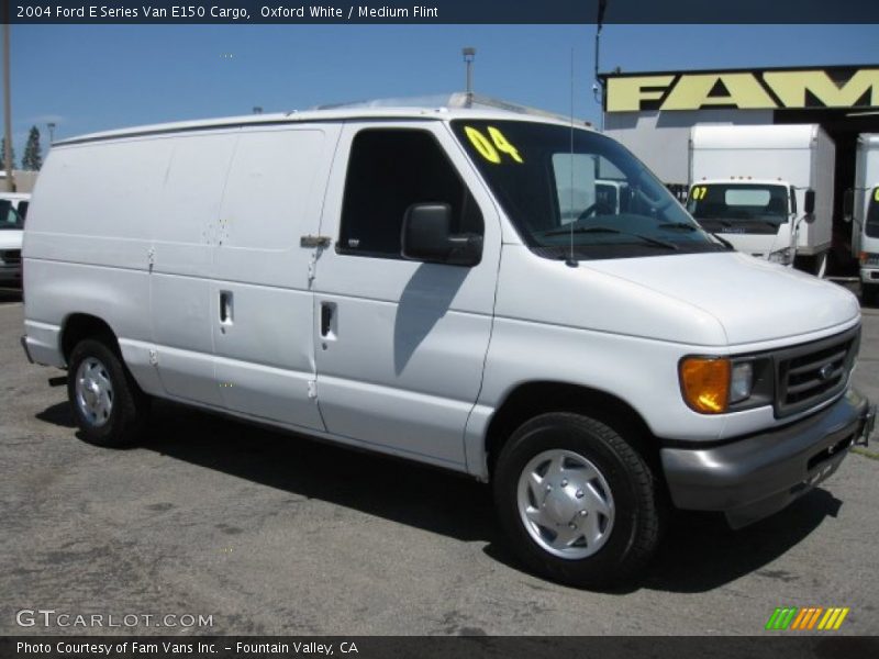 Oxford White / Medium Flint 2004 Ford E Series Van E150 Cargo