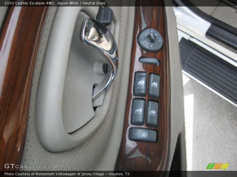Aspen White / Neutral Shale 2000 Cadillac Escalade 4WD