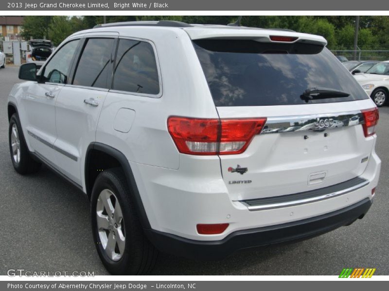 Bright White / Black 2013 Jeep Grand Cherokee Limited