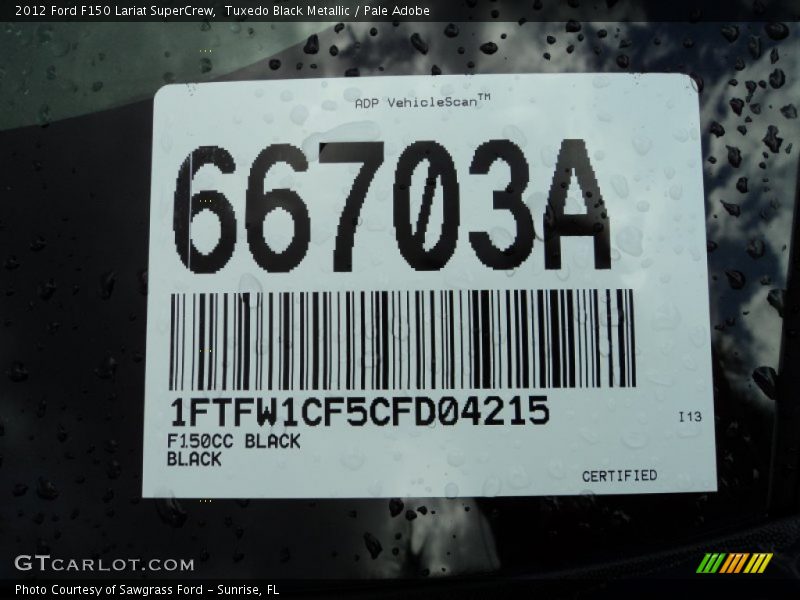 Tuxedo Black Metallic / Pale Adobe 2012 Ford F150 Lariat SuperCrew