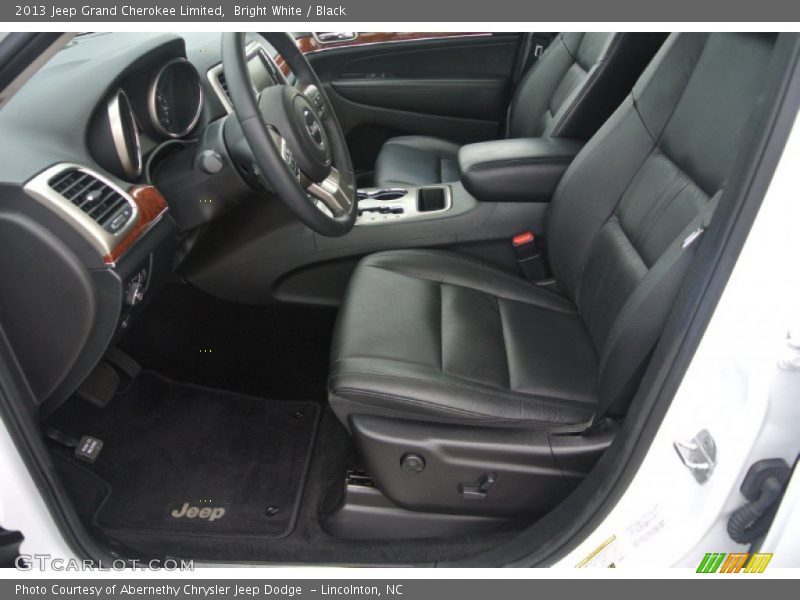 Bright White / Black 2013 Jeep Grand Cherokee Limited