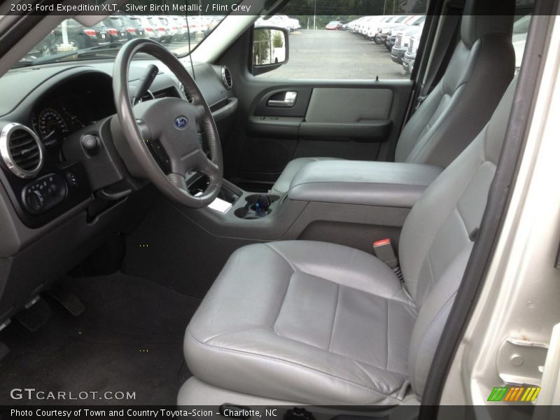 Front Seat of 2003 Expedition XLT