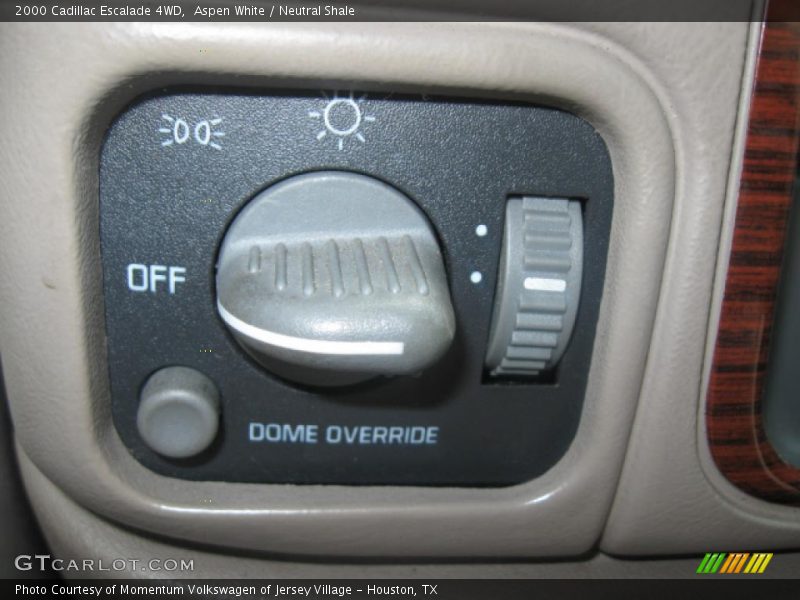 Aspen White / Neutral Shale 2000 Cadillac Escalade 4WD