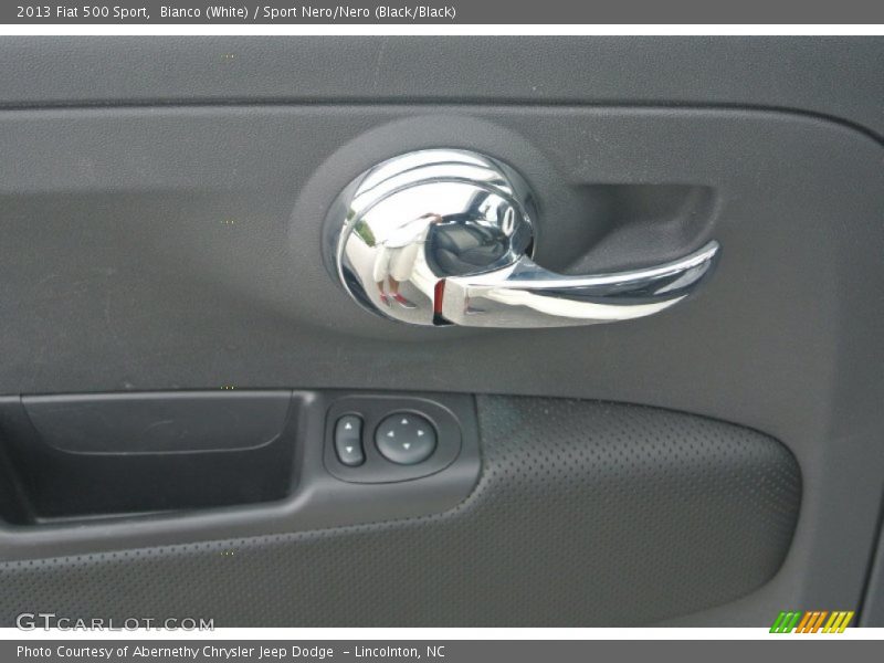 Bianco (White) / Sport Nero/Nero (Black/Black) 2013 Fiat 500 Sport