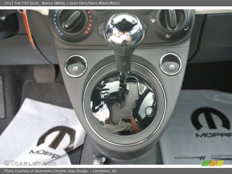 Bianco (White) / Sport Nero/Nero (Black/Black) 2013 Fiat 500 Sport