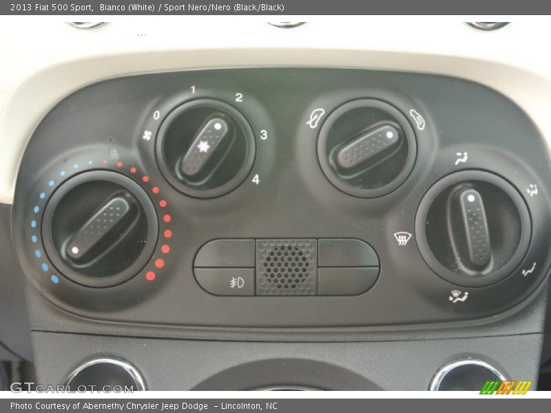 Bianco (White) / Sport Nero/Nero (Black/Black) 2013 Fiat 500 Sport