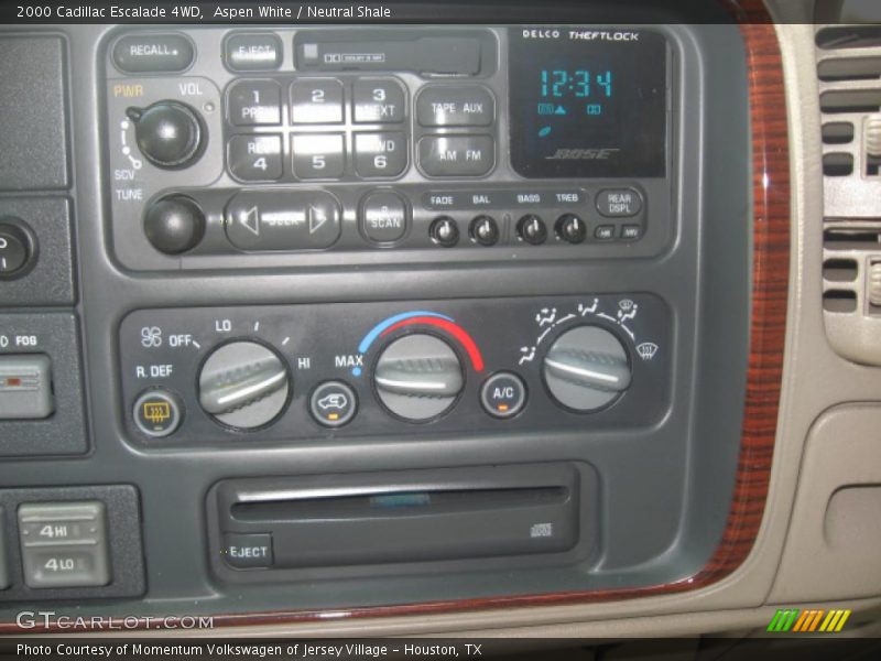 Aspen White / Neutral Shale 2000 Cadillac Escalade 4WD