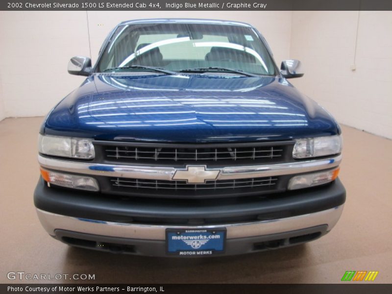 Indigo Blue Metallic / Graphite Gray 2002 Chevrolet Silverado 1500 LS Extended Cab 4x4