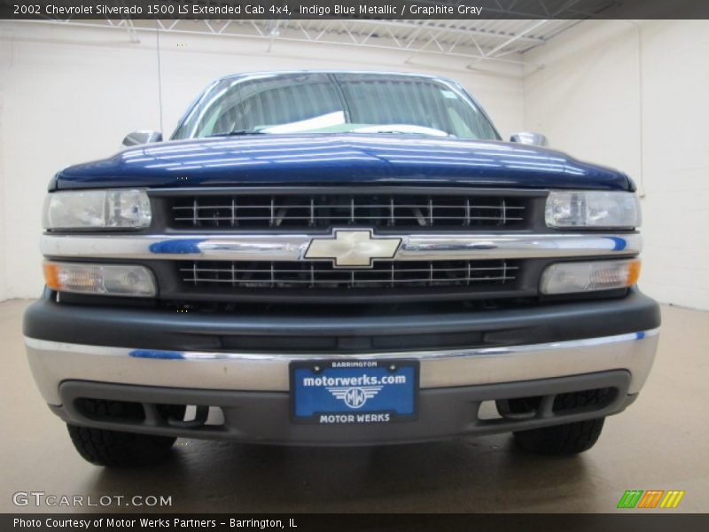 Indigo Blue Metallic / Graphite Gray 2002 Chevrolet Silverado 1500 LS Extended Cab 4x4