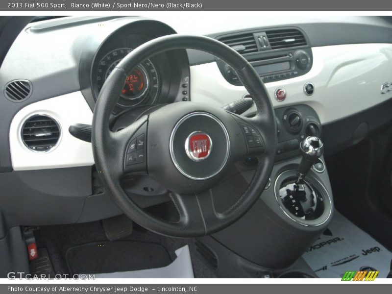Bianco (White) / Sport Nero/Nero (Black/Black) 2013 Fiat 500 Sport