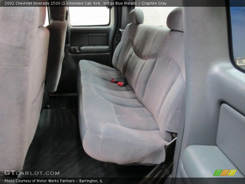 Indigo Blue Metallic / Graphite Gray 2002 Chevrolet Silverado 1500 LS Extended Cab 4x4