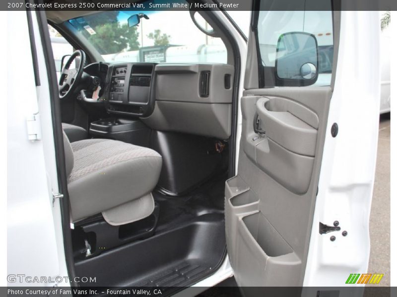 Summit White / Medium Pewter 2007 Chevrolet Express 2500 Commercial Van