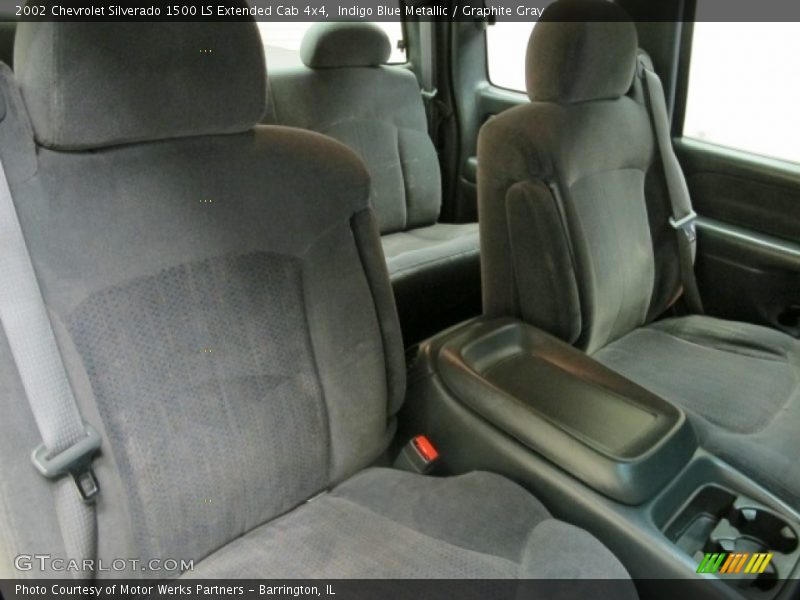 Indigo Blue Metallic / Graphite Gray 2002 Chevrolet Silverado 1500 LS Extended Cab 4x4