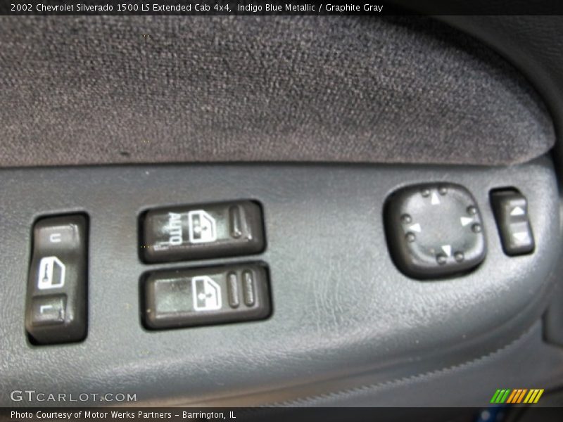 Indigo Blue Metallic / Graphite Gray 2002 Chevrolet Silverado 1500 LS Extended Cab 4x4