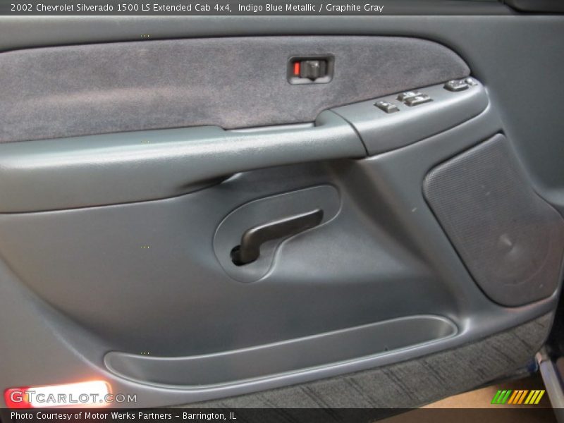 Indigo Blue Metallic / Graphite Gray 2002 Chevrolet Silverado 1500 LS Extended Cab 4x4