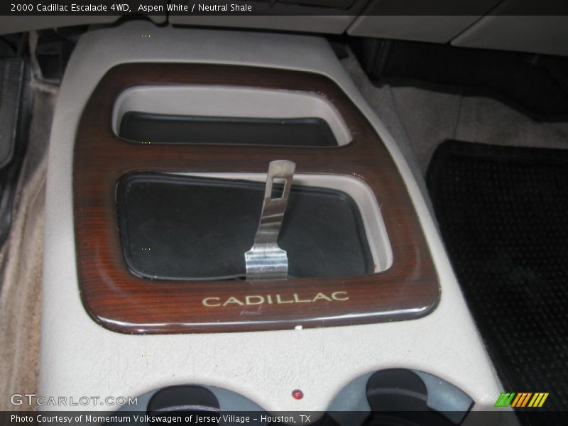 Aspen White / Neutral Shale 2000 Cadillac Escalade 4WD