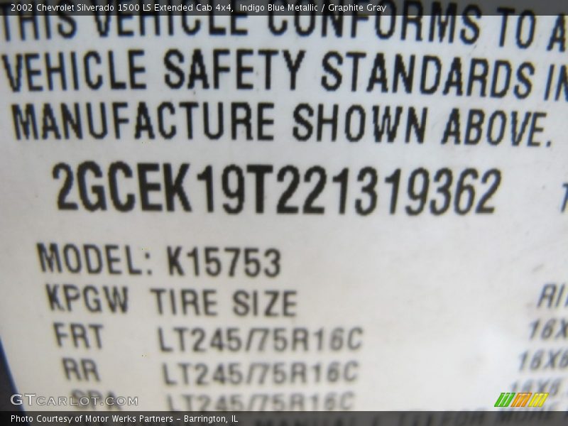 Indigo Blue Metallic / Graphite Gray 2002 Chevrolet Silverado 1500 LS Extended Cab 4x4