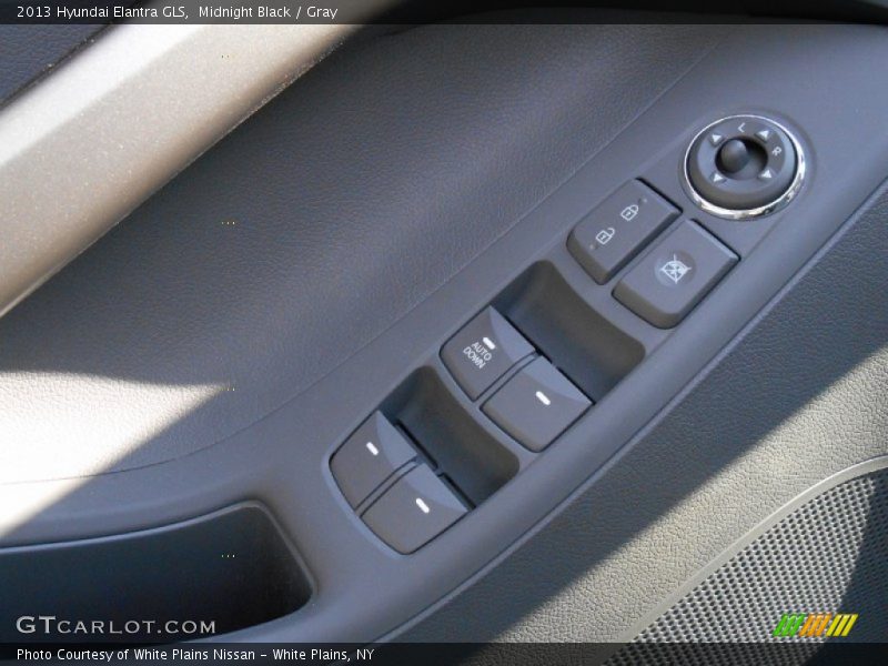 Midnight Black / Gray 2013 Hyundai Elantra GLS