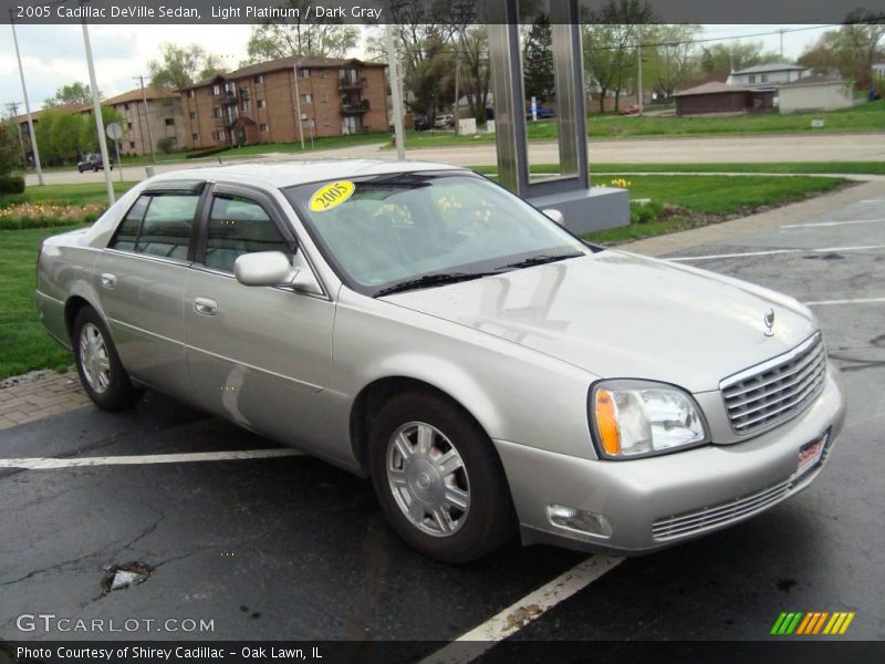Light Platinum / Dark Gray 2005 Cadillac DeVille Sedan