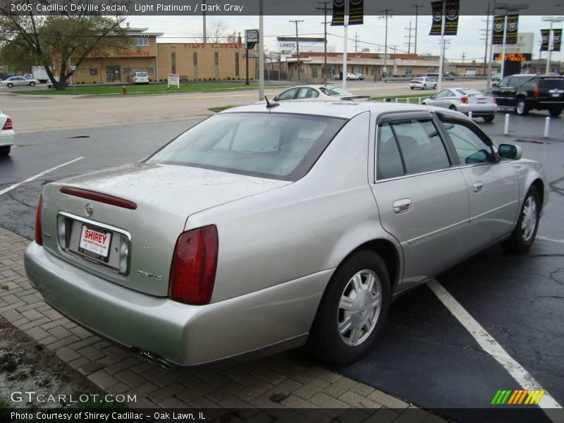 Light Platinum / Dark Gray 2005 Cadillac DeVille Sedan