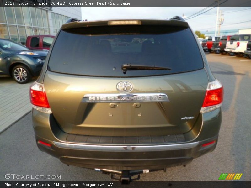 Cypress Green Pearl / Sand Beige 2013 Toyota Highlander V6 4WD