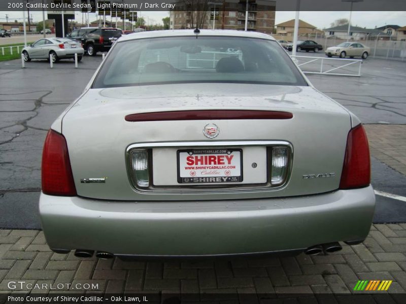 Light Platinum / Dark Gray 2005 Cadillac DeVille Sedan