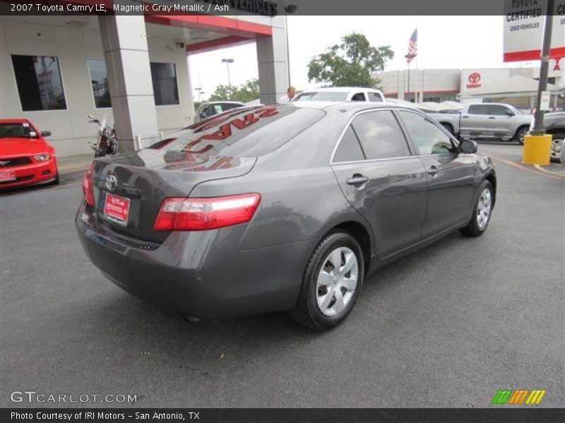 Magnetic Gray Metallic / Ash 2007 Toyota Camry LE