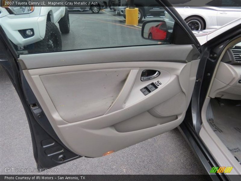 Magnetic Gray Metallic / Ash 2007 Toyota Camry LE