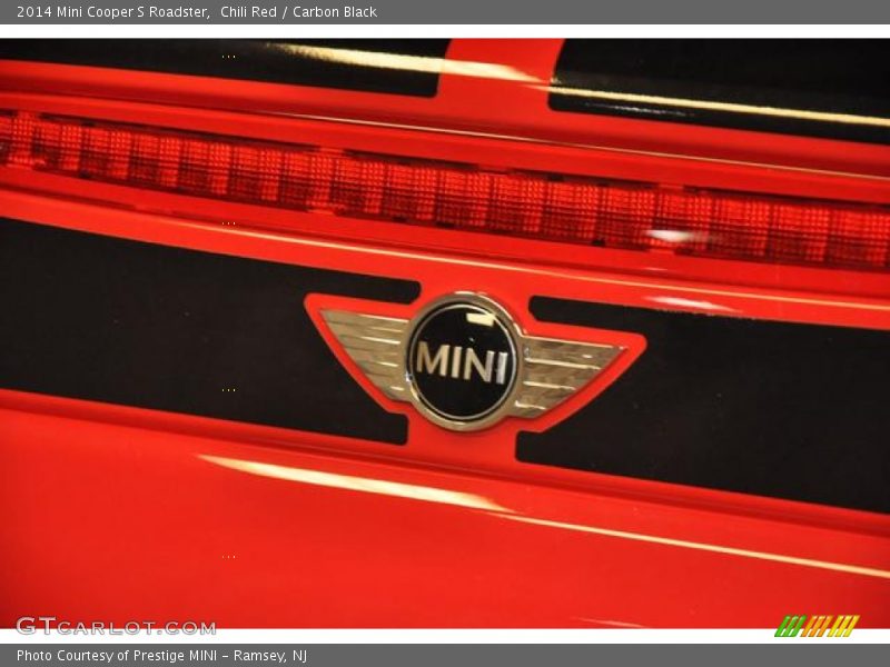 Chili Red / Carbon Black 2014 Mini Cooper S Roadster