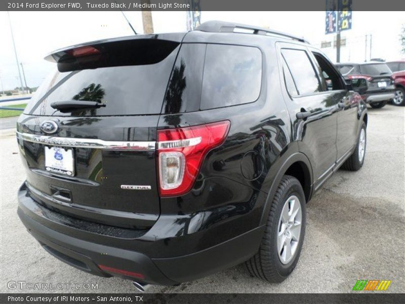 Tuxedo Black / Medium Light Stone 2014 Ford Explorer FWD