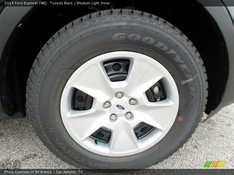 Tuxedo Black / Medium Light Stone 2014 Ford Explorer FWD