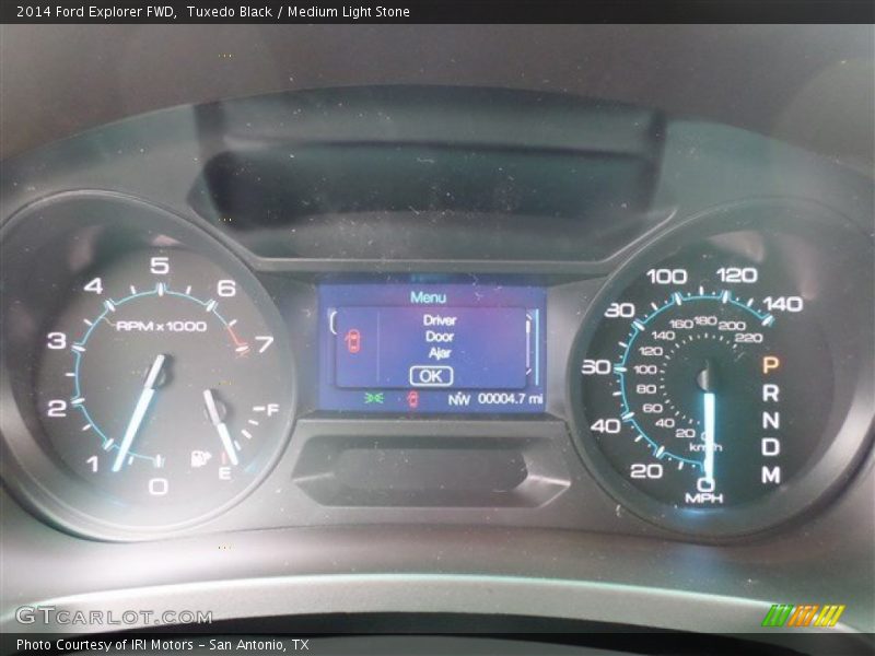 Tuxedo Black / Medium Light Stone 2014 Ford Explorer FWD