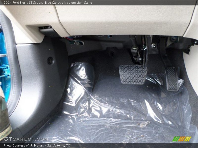 Blue Candy / Medium Light Stone 2014 Ford Fiesta SE Sedan
