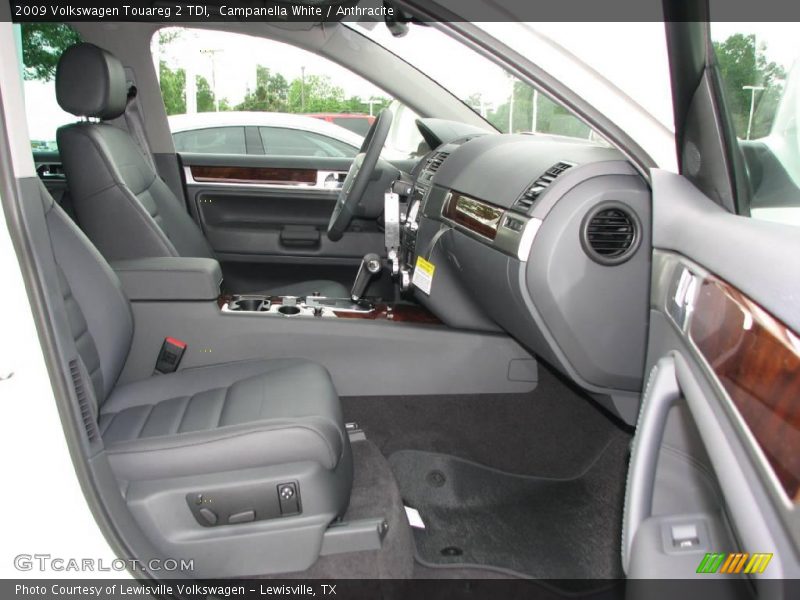 Campanella White / Anthracite 2009 Volkswagen Touareg 2 TDI