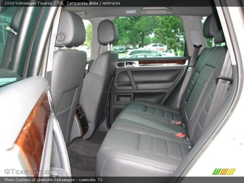 Campanella White / Anthracite 2009 Volkswagen Touareg 2 TDI