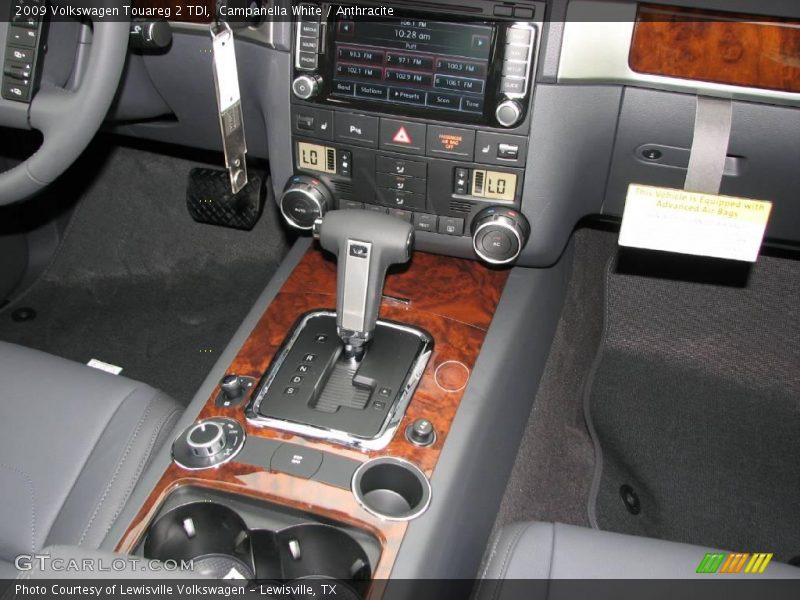 Campanella White / Anthracite 2009 Volkswagen Touareg 2 TDI