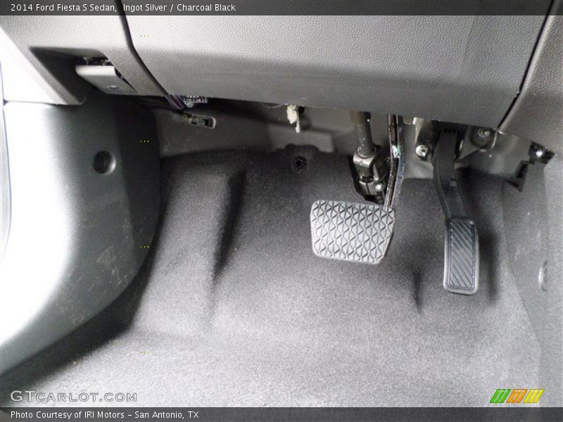 Ingot Silver / Charcoal Black 2014 Ford Fiesta S Sedan